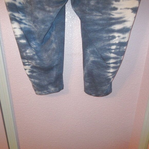 Lane Bryant LIVI Fleece Sweatpants Size 26 28 Pockets Stretch Pull On Soft Cozy - Picture 9 of 9